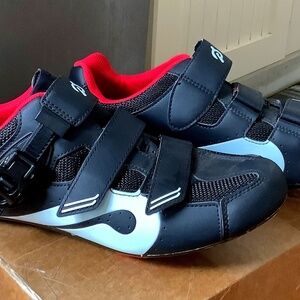 Peloton Cycling Shoes Men's 11.5/ women's 13